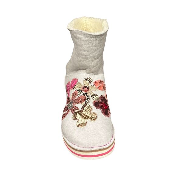 Paola Martini Women EU 40 US 10 White Suede Shearling Boot Embellished Comfy NEW - Picture 3 of 7